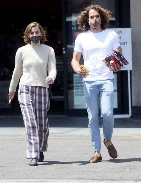 leo robinton|Emma Watson Steps Out With Boyfriend Leo Robinton in L.A.